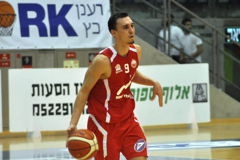 אלכס צ'רנוביץ'. תרם 8 נקודות מהספסל (צילום: באדיבות אל